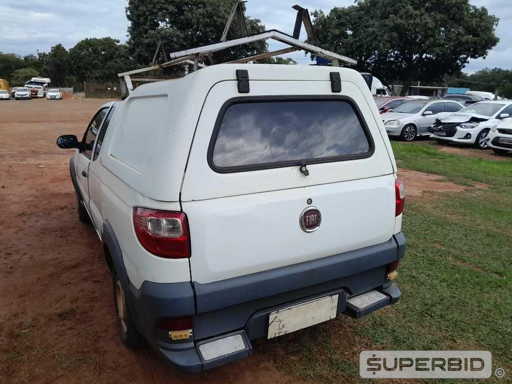 Fiat Strada Working CE 2015 em Campo Grande