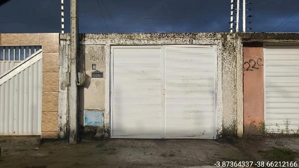 Casa de 81m² com 2 Quartos e 1 Vaga na Garagem em Maranguape - Ceará