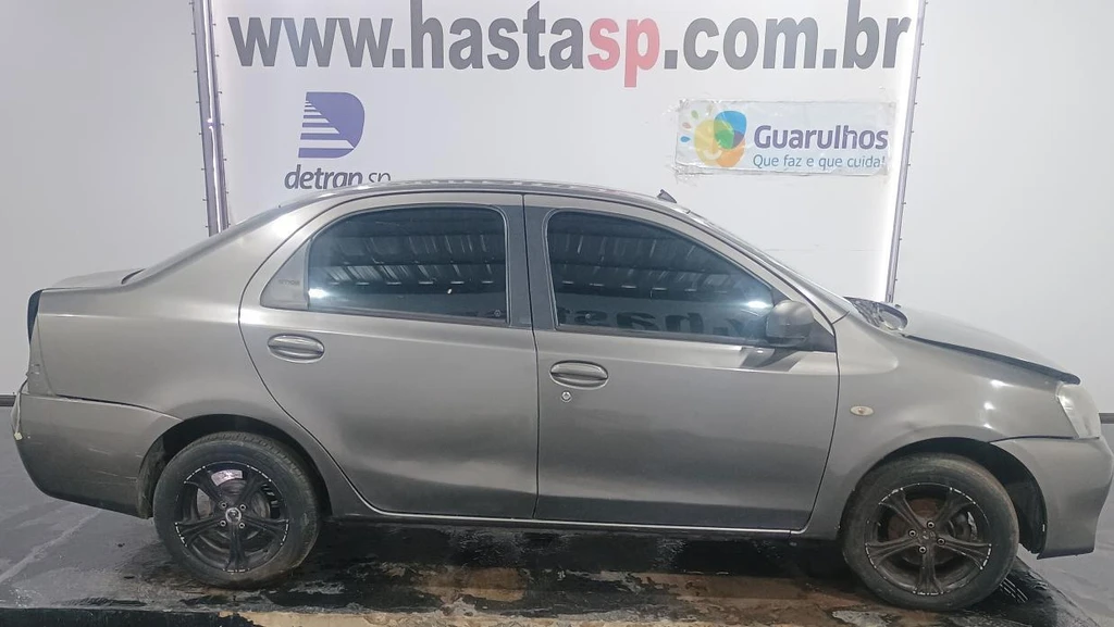 Toyota Etios XS 2016 1.5 Automático em Casa Branca - São Paulo