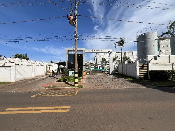 Apartamento com 2 Quartos e 1 Vaga em Uberaba/MG em Uberaba - Minas Gerais