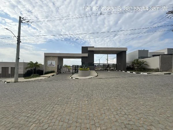 Casa com 2 Quartos e 1 Vaga em Feira de Santana/BA em Feira De Santana - Bahia