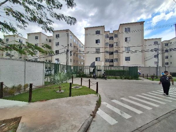 Apartamento de 40m² com 2 quartos no condomínio Estação Guanabara I