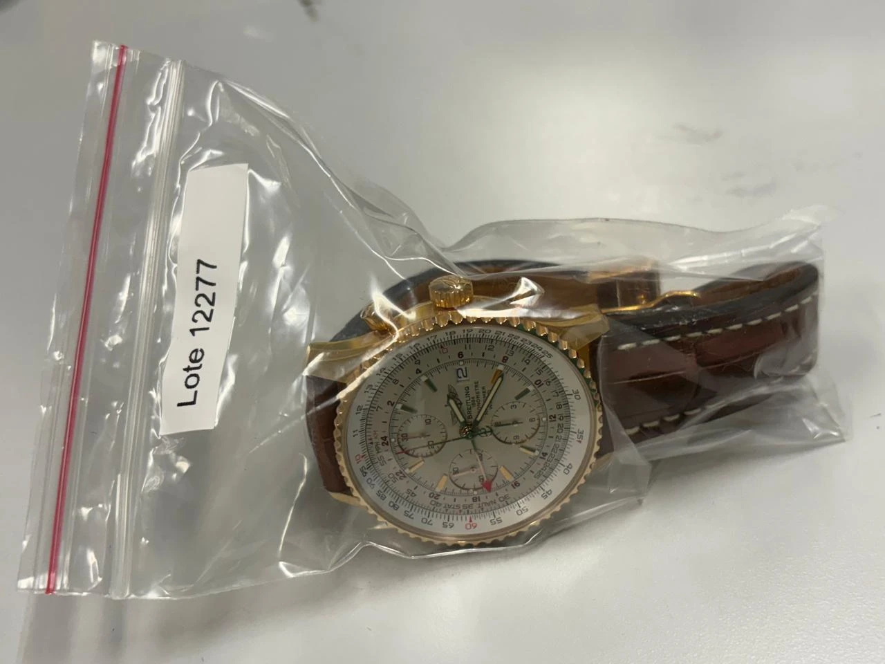 Relógio Breitling Navitimer World em Campinas/SP em Campinas - São Paulo