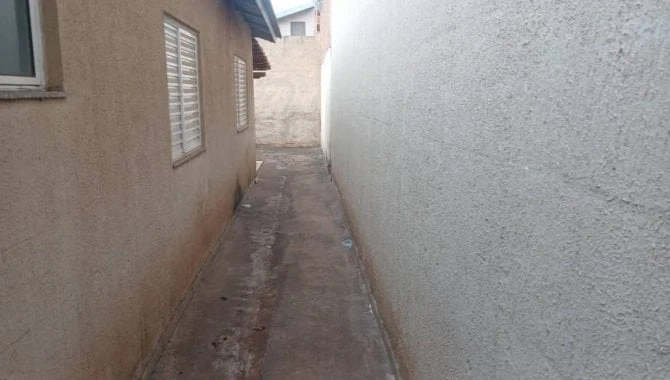 Casa com 1 vaga em Itumbiara/GO em Itumbiara - Goiás