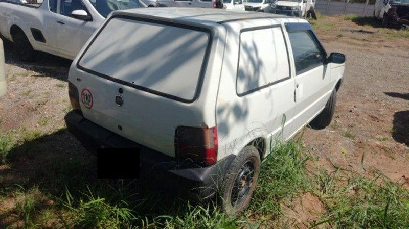 Fiat Uno Uno 2010/2011 1.3 em São Pedro - São Paulo