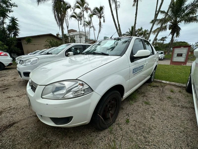 Fiat Siena 2015 em Florianópolis - Santa Catarina