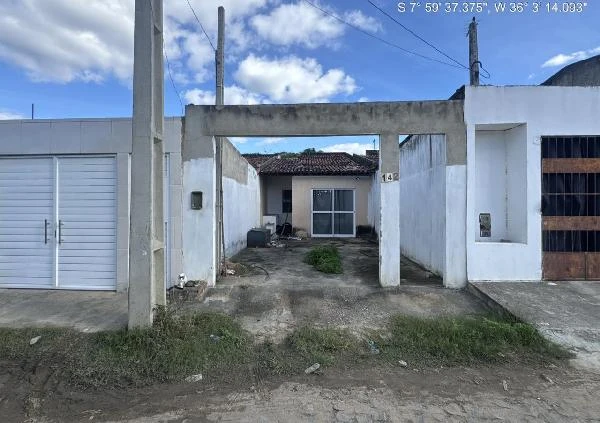 Casa com 2 Quartos em Toritama/PE em Toritama - Pernambuco