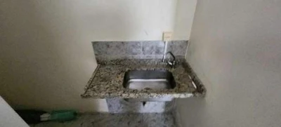 Sala Comercial Sala de Salão no Edifício Santos Andrade em Curitiba/PR em Curitiba - Paraná