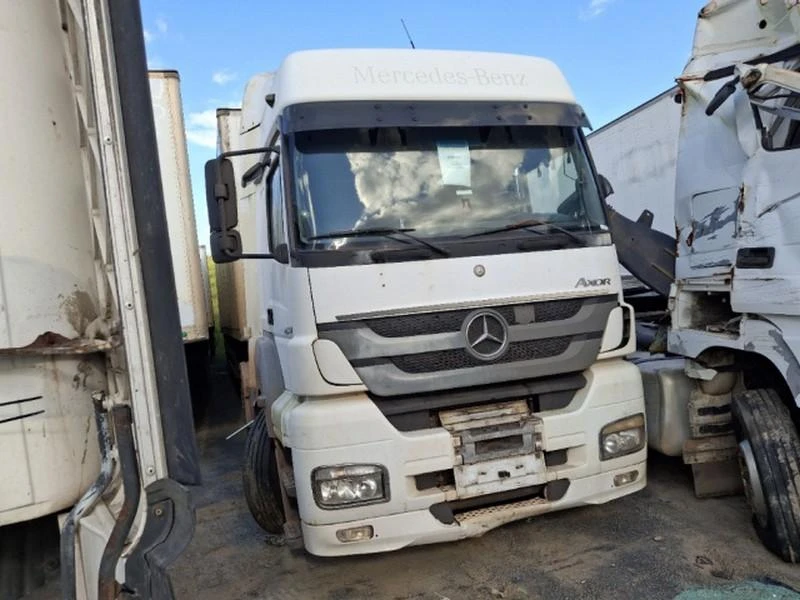 Mercedes-Benz Axor 2041 LS 2019 Automático Diesel em Candeias - Bahia