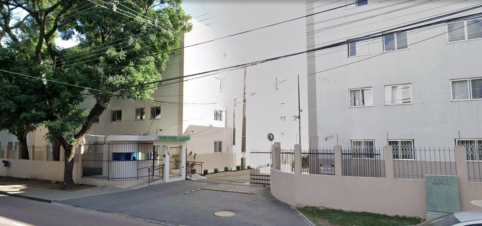 Apartamento Conj. Ouro Verde em Curitiba/PR em Curitiba - Paraná