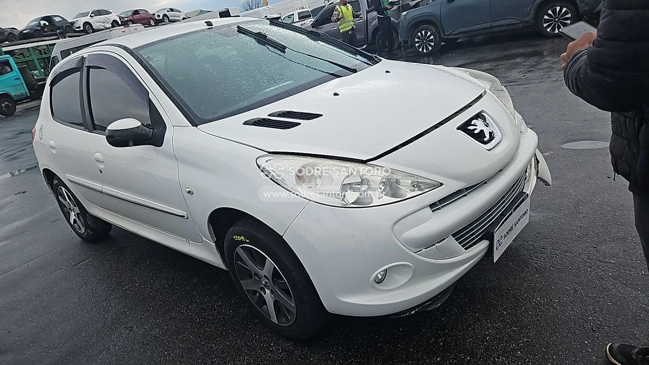 Peugeot 207 HB XR S XR S 2013 Manual em Guarulhos - São Paulo
