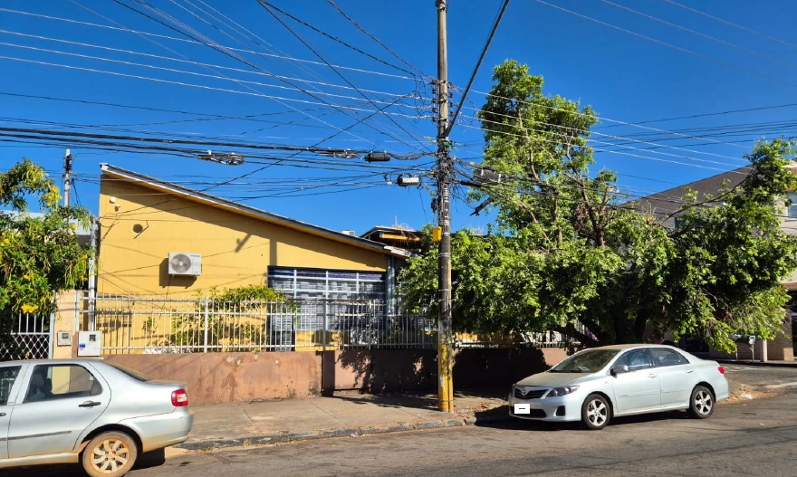 Sala Comercial com 3 Salões em Goiânia/GO em Goiânia - Goiás