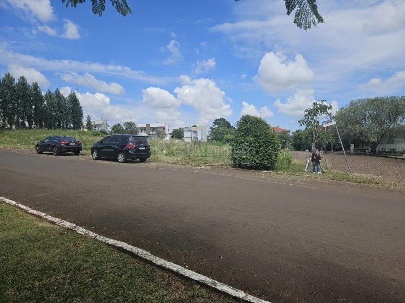 Terreno Terreno Urbano na Esquina Barracão/RS em Barracão - Rio Grande do Sul
