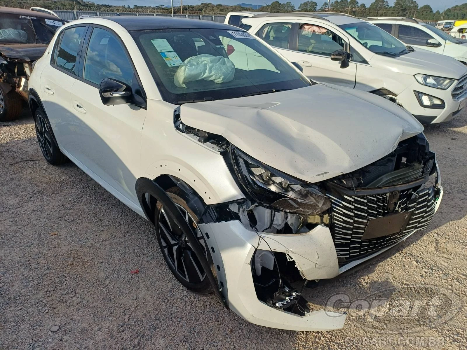 Peugeot 208 GT Hybrid Turbo 2025 1.0 Turbo Hybrid em São José Dos Pinhais - Paraná