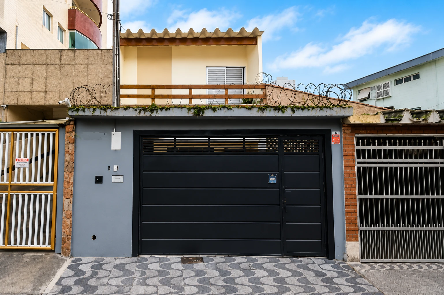 Casa com 223 m² construída em Praia Grande/SP em Praia Grande - São Paulo