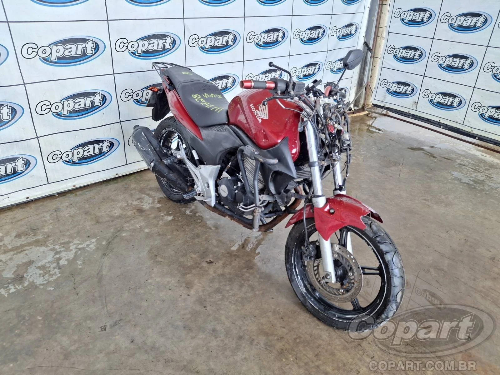 Honda CB 300 CB 300 2011 Gasolina Manual em Candeias - Bahia