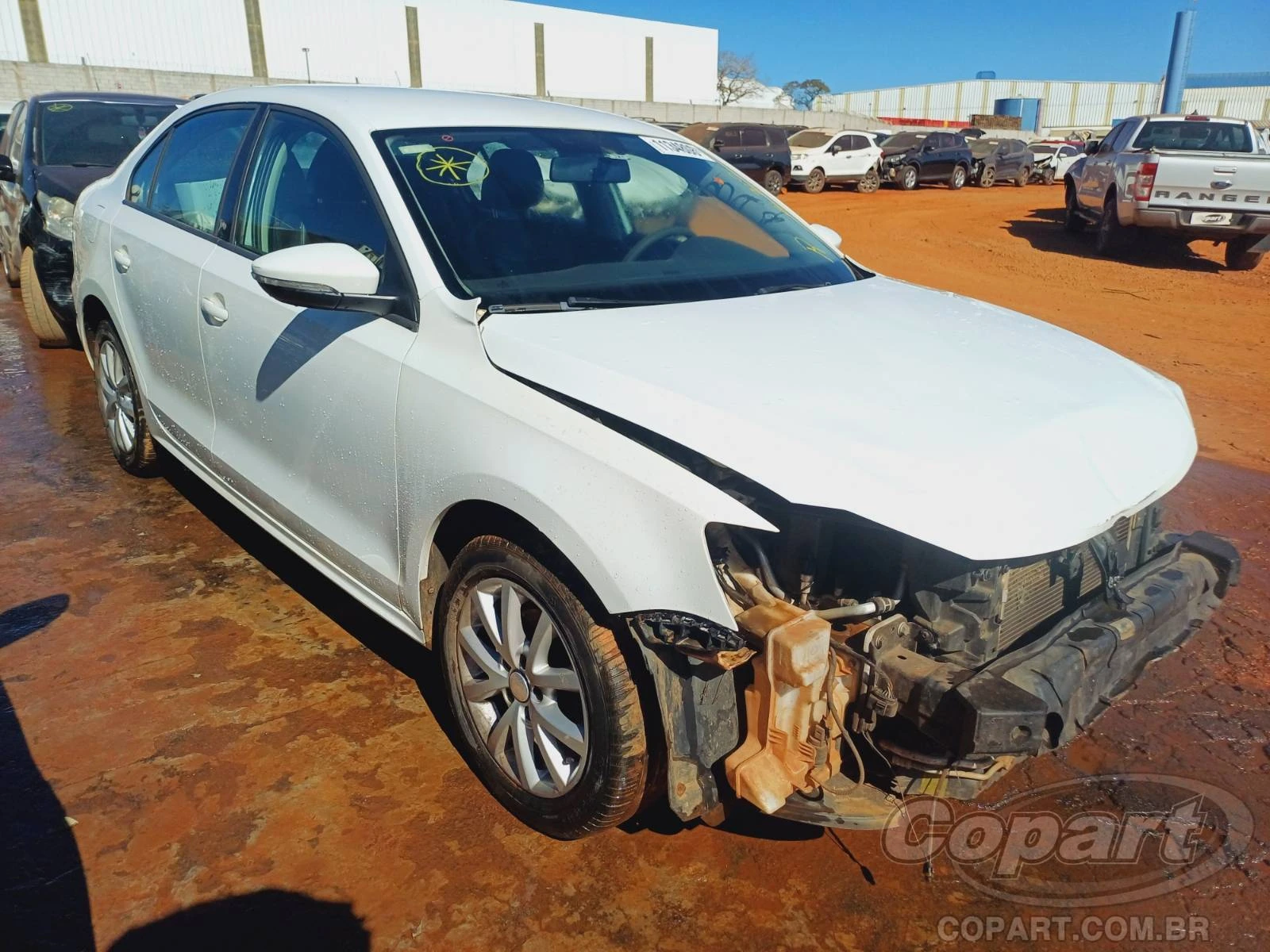 Volkswagen Jetta Trendline 2015 2.0 Automático em Aparecida De Goiânia - Goiás