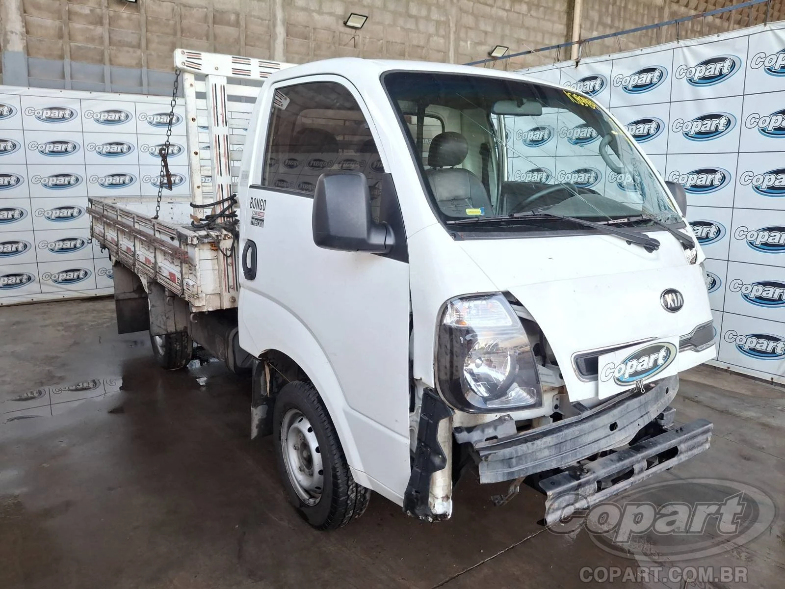 Kia Bongo Bongo 2022 2.5 Turbo Diesel em Candeias - Bahia
