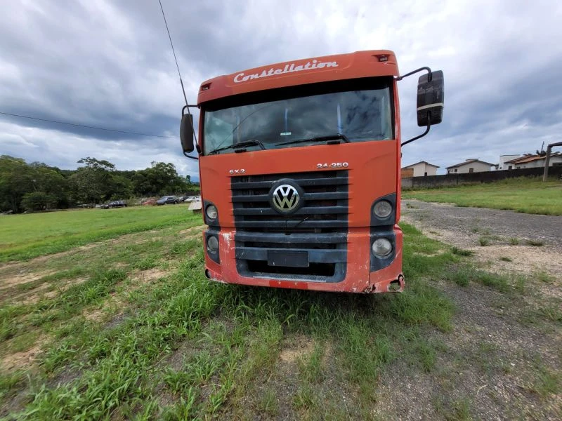 Volkswagen Caminhão 24.250 CNC CNC 6X2 2009 em Criciúma - Santa Catarina