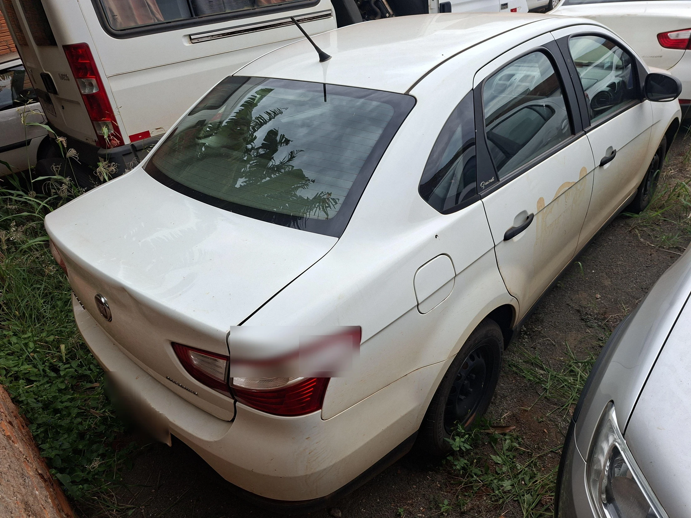 Fiat Grand Siena Attractive 2017/2018 1.0 em Nova América Da Colina - Paraná