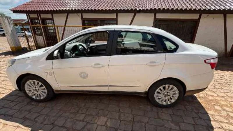 Fiat Siena Essence 1.6 em Colinas - Rio Grande do Sul