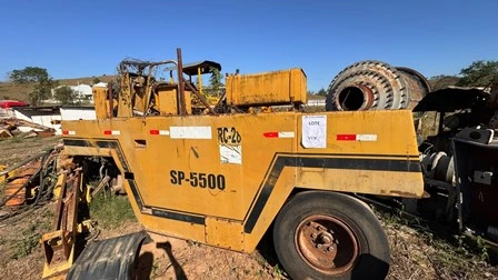 Outro Rolo compactador SP-5500 em Itapemirim/ES em Itapemirim - Espírito Santo