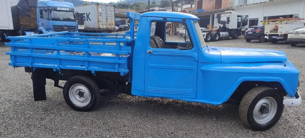 Ford F75 F75 1977 Automatic? em Bituruna - Paraná
