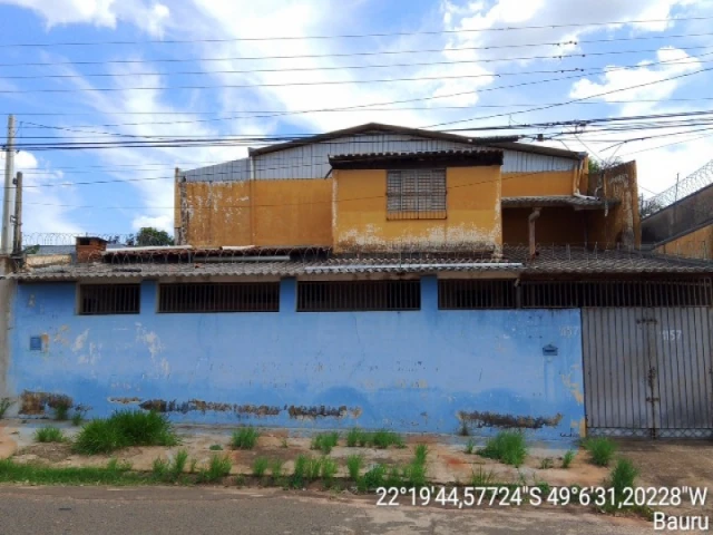 Prédio ocupado em Bauru/SP em Bauru - São Paulo