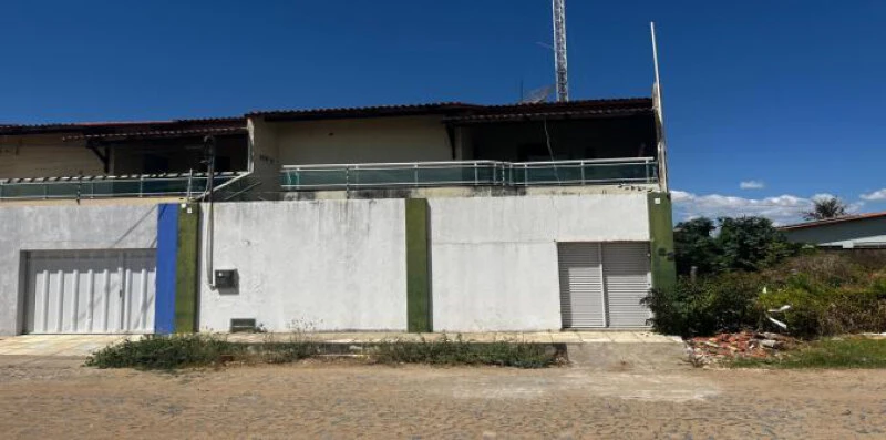 Casa com 3 Suítes em Iguatu/CE em Iguatu - Ceará