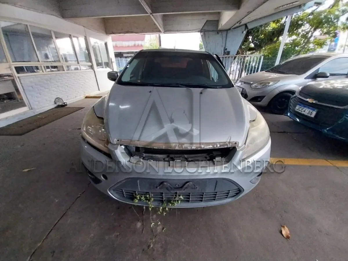 Ford Focus Focus 2010/2011 2.0 Flex em Porto Alegre - Rio Grande do Sul