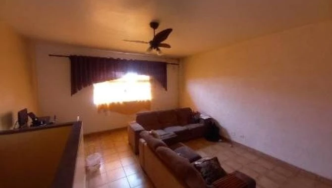 Casa com 1 vaga em São Vicente/SP em São Vicente - São Paulo
