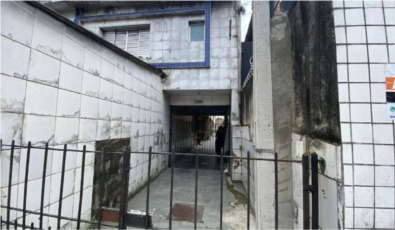 Casa com 2 Quartos em São Vicente/SP em São Vicente - São Paulo