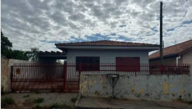 Casa com 2 Quartos? em Jaguapitã/PR em Jaguapitã - Paraná