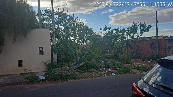 Terreno no Loteamento Social Antenor Garcia em Sao Carlos/SP em Sao Carlos - São Paulo