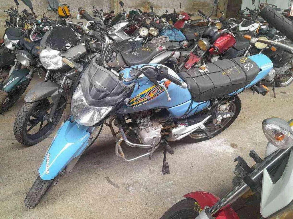Honda CG 125 Sucata Inservível 125cc em Campinas - São Paulo
