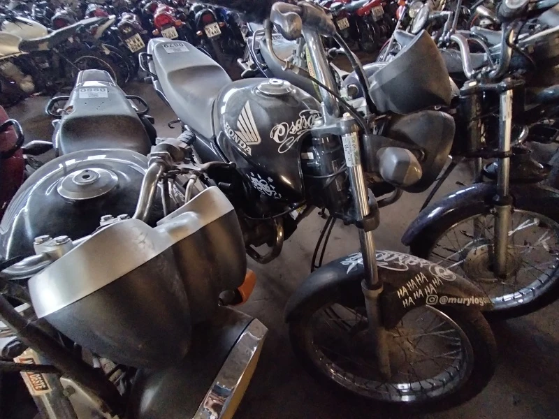 Honda Dream Dream Sucata Aproveitável em Tupã - São Paulo