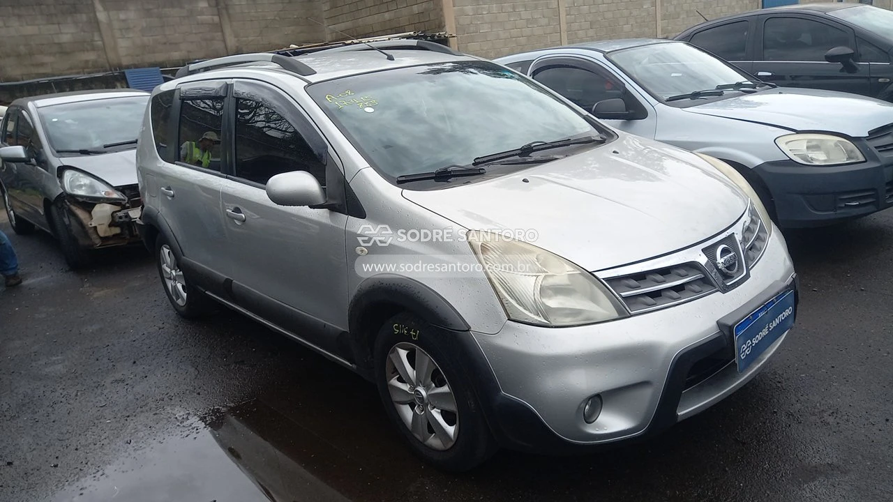 Nissan Livina XGEAR 2013/2014 Automático em Monte Mor - São Paulo