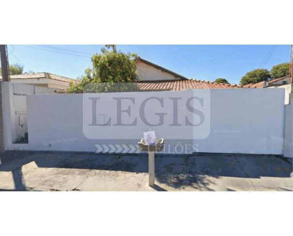 Terreno no Garça/SP com construção de 70m² e 300m² de terreno em Garça - São Paulo