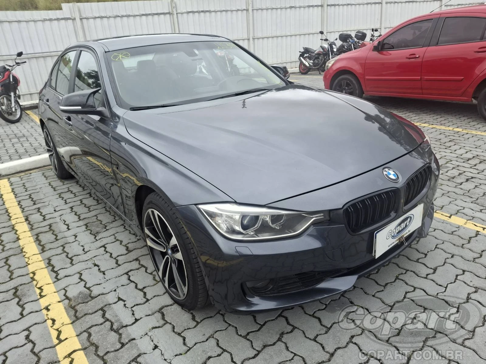 BMW 320i Active 2015 2.0 Twin Turbo Automático Flex em Itaquaquecetuba - São Paulo