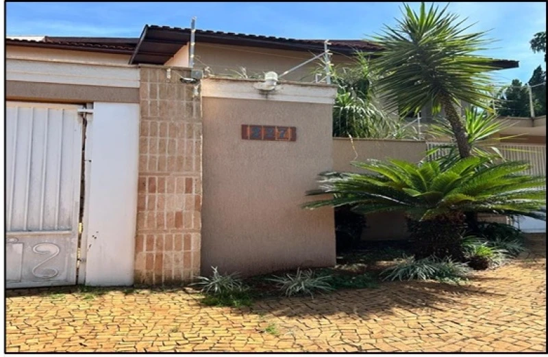 Sobrado no Jardim Canadá em Ribeirão Preto/SP em Ribeirão Preto - São Paulo