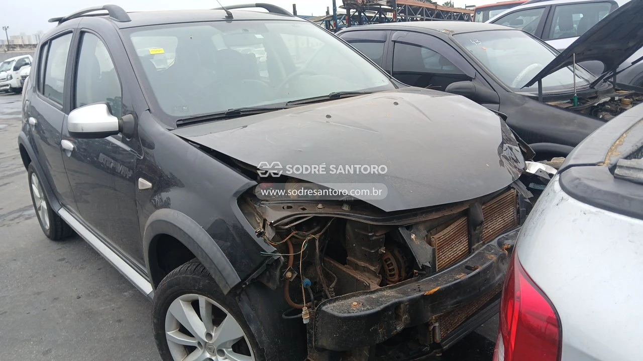 Renault Sandero 2012 Manual com Danos em Guarulhos - São Paulo