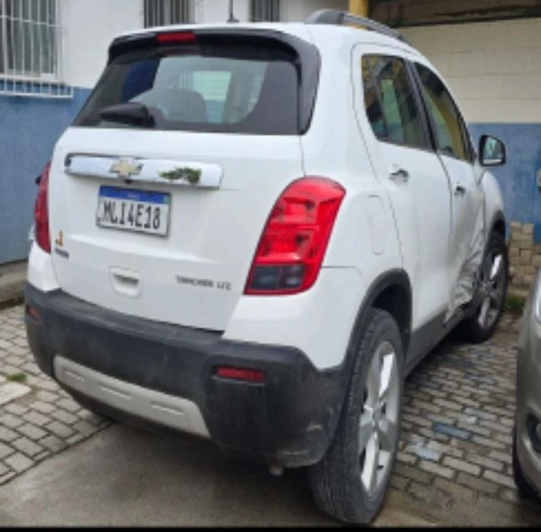 Chevrolet Tracker LTZ 2013/2014 Automático 1.8 em Criciúma - Santa Catarina