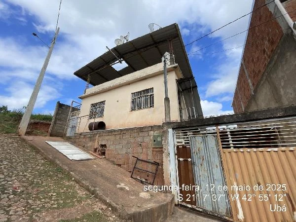 Casa de 69m² com 1 vaga no Jardim Elida em Uba - Minas Gerais
