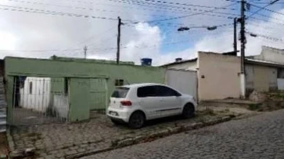 Casa com 5 Quartos em Garanhuns/PE em Garanhuns - Pernambuco