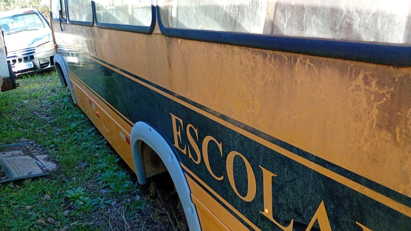 Iveco Cityclass 70C16 70C16 2009 Ônibus amarelo em Palmas - Paraná