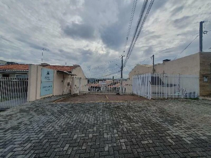 Casa com 2 Quartos em Araucária/PR em Araucária - Paraná