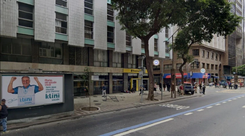 Sala Comercial 808 no Edifício Avenida Rio Branco em Rio de Janeiro/RJ em Rio De Janeiro - Rio de Janeiro