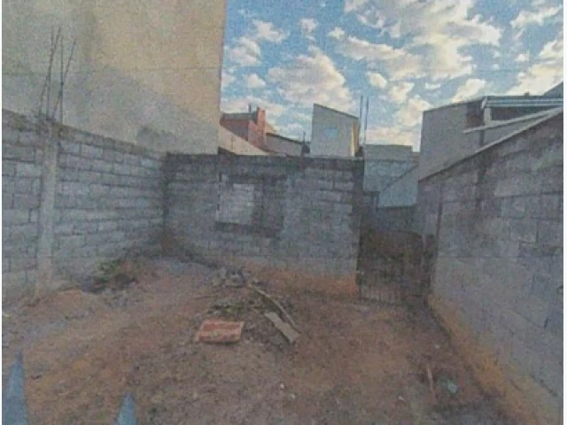 Terreno no Lote 16, Quadra G em Várzea Paulista/SP em Várzea Paulista - São Paulo