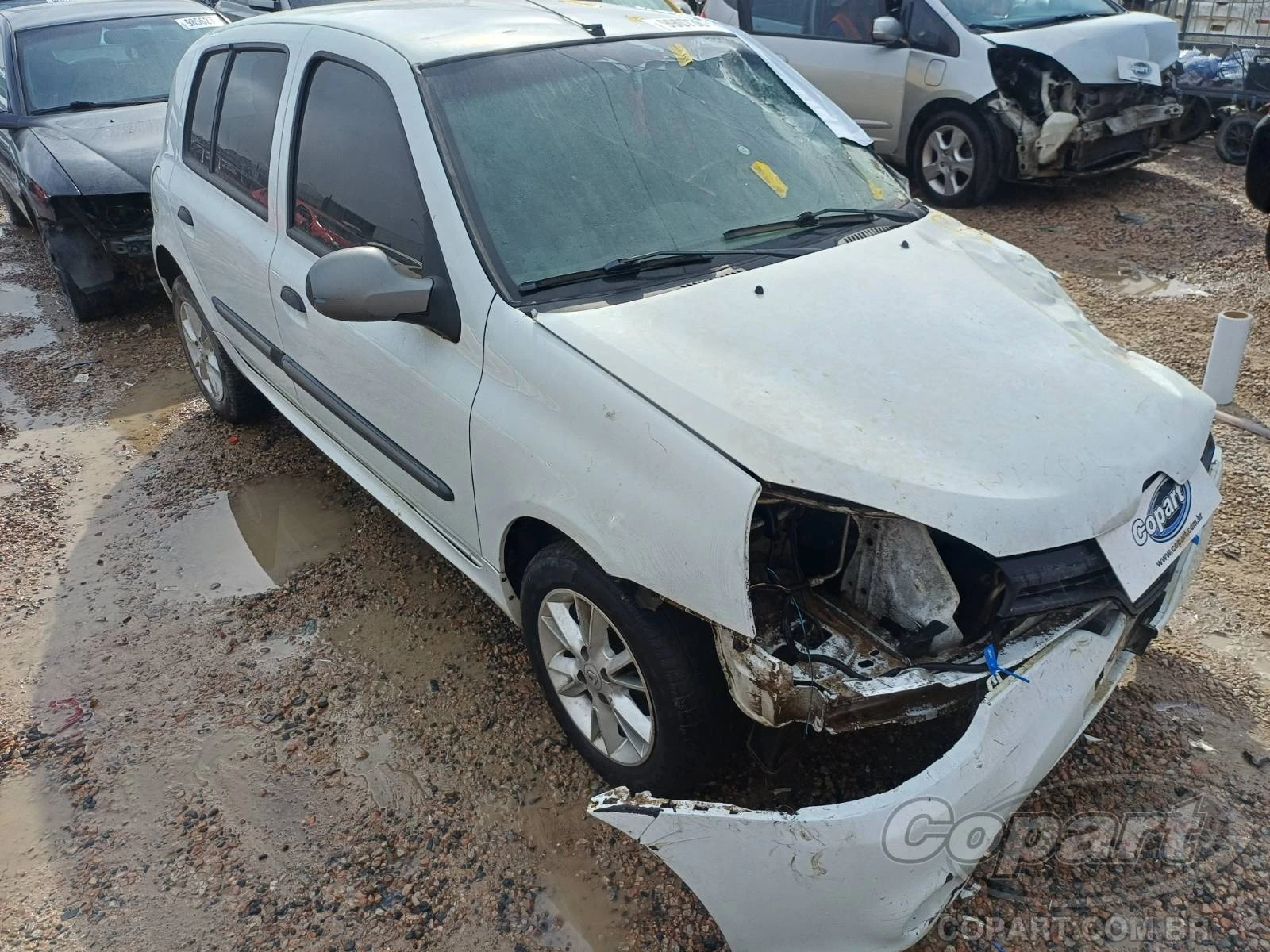 Renault Clio Expression 2014 1.0 Hi-Power em São José Dos Pinhais - Paraná