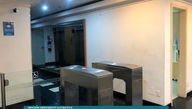 Conjunto Comercial com 27 m² e 1 vaga em Indianópolis, São Paulo/SP em São Paulo